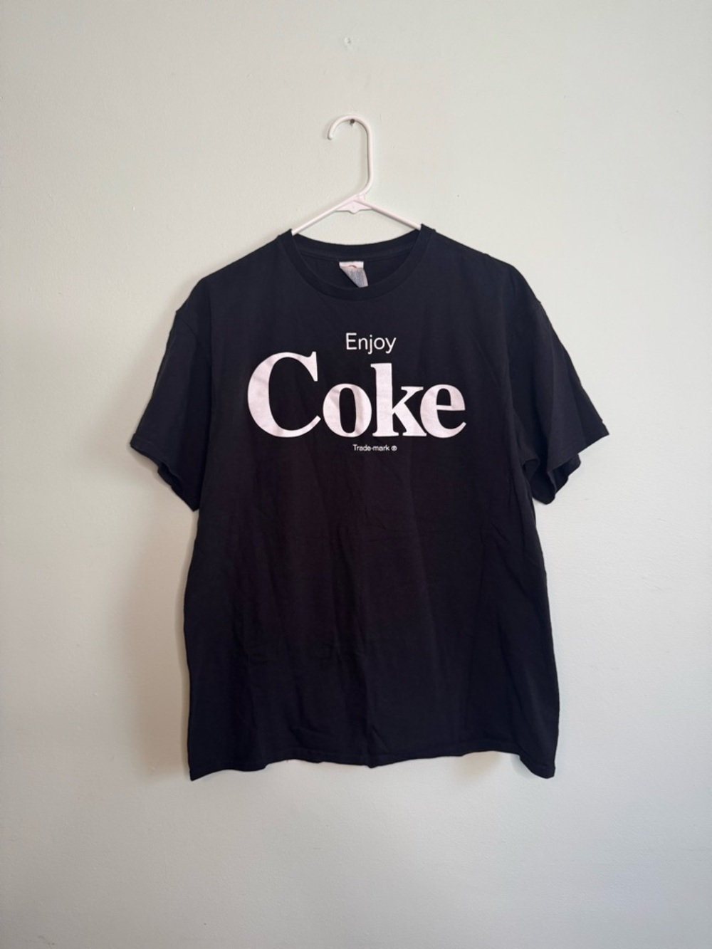 Enjoy Coke Black Graphic Tee (L)